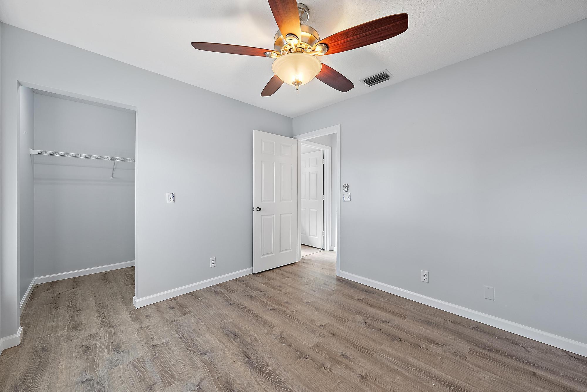 NORTH PALM BEACH HEIGHTS - Residential