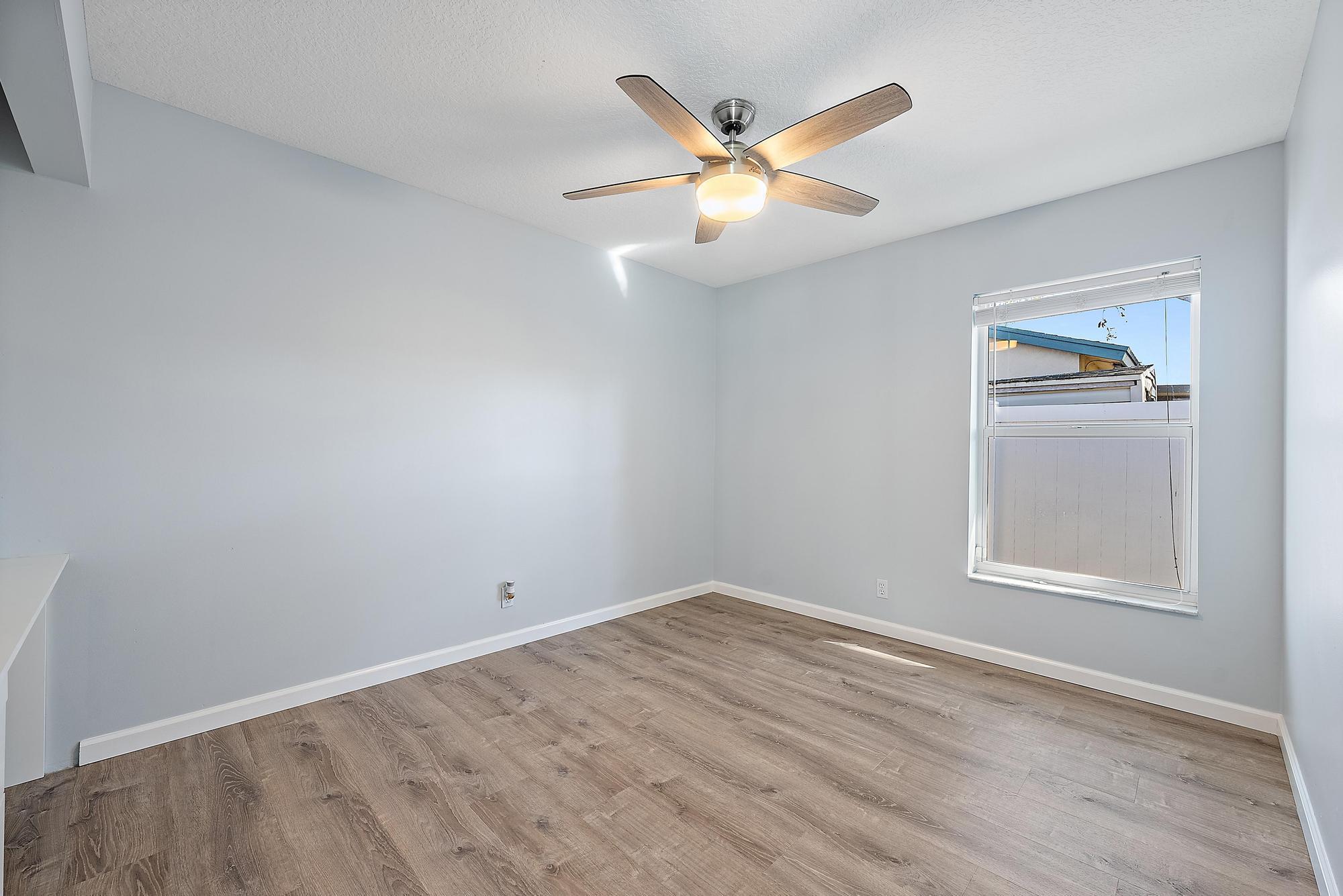 NORTH PALM BEACH HEIGHTS - Residential