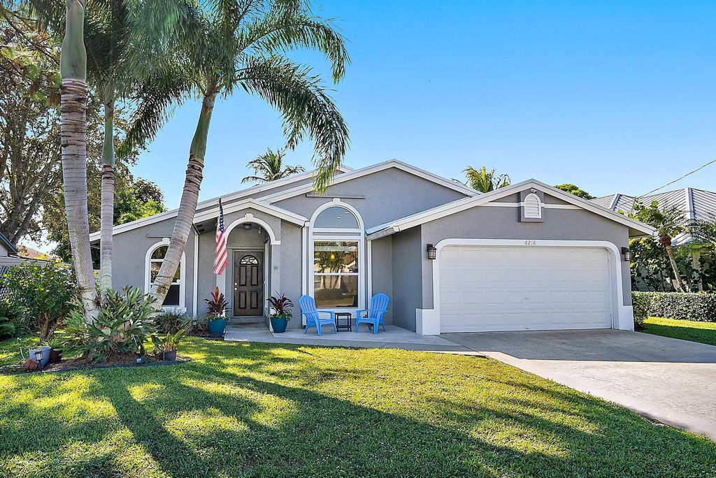 Photo of 6218 Linton Street, Jupiter, FL 33458 (MLS # R11141365)