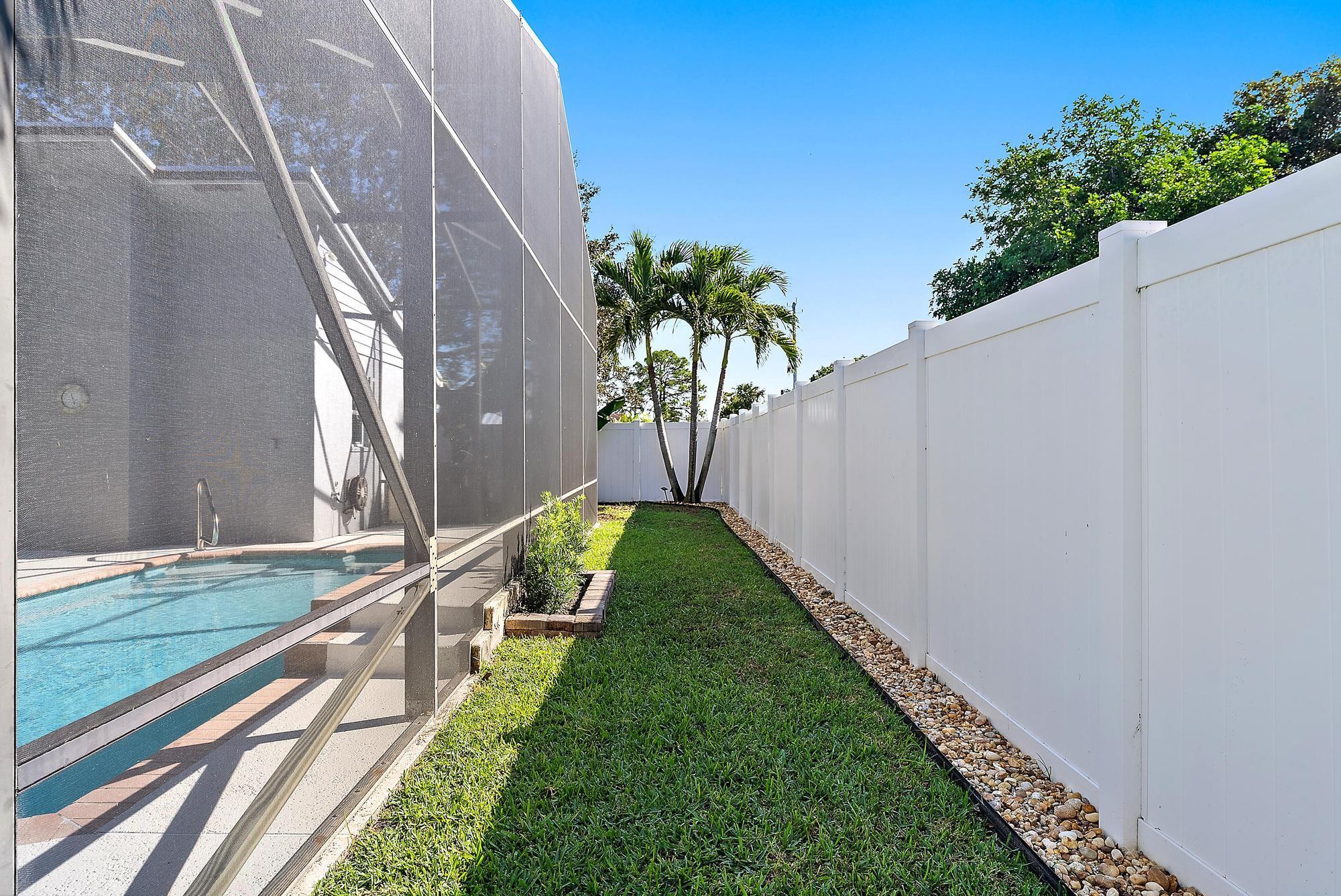 NORTH PALM BEACH HEIGHTS - Residential