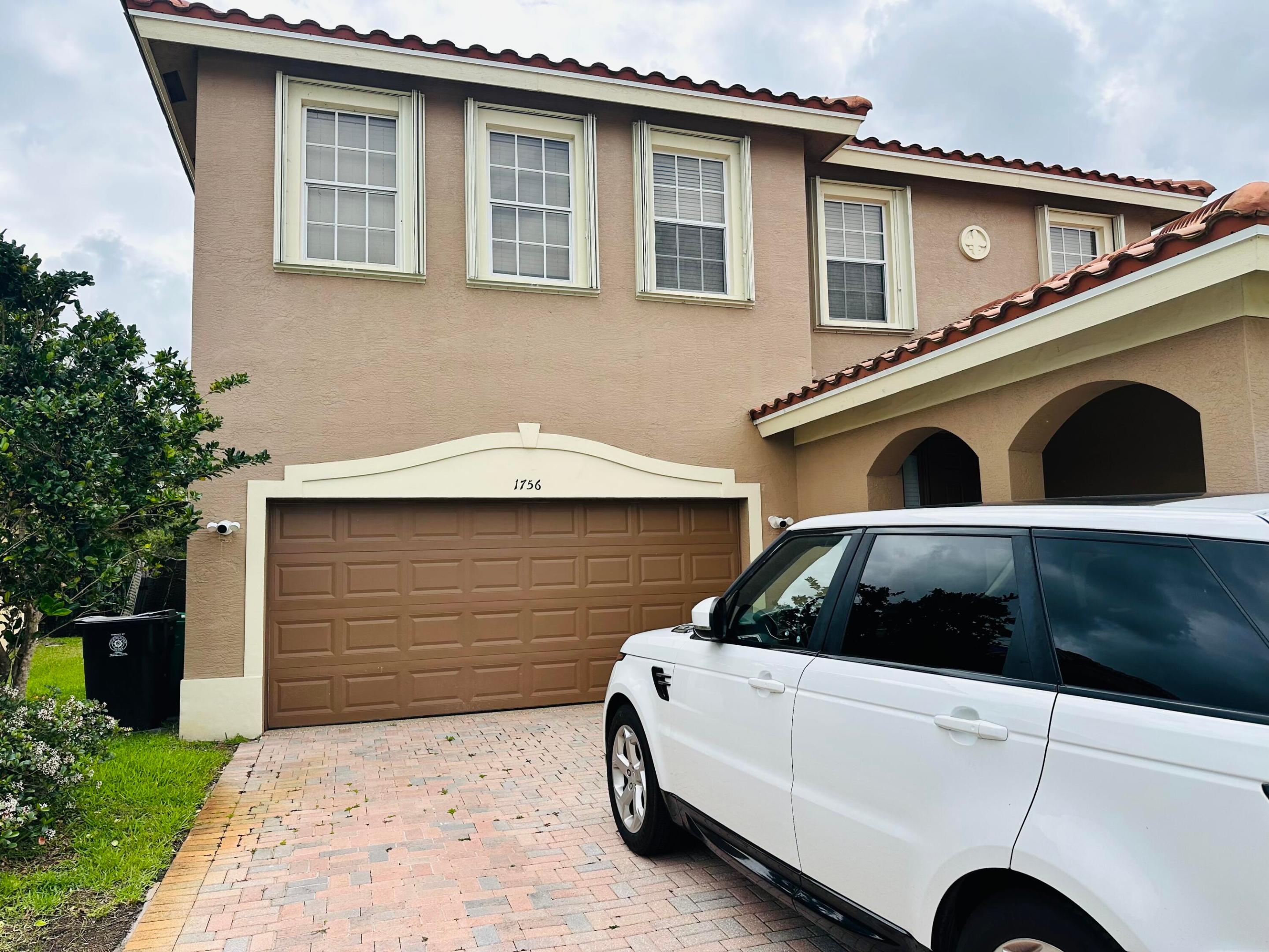 SECOND REPLAT OF PORTOFINO ISLES - Residential