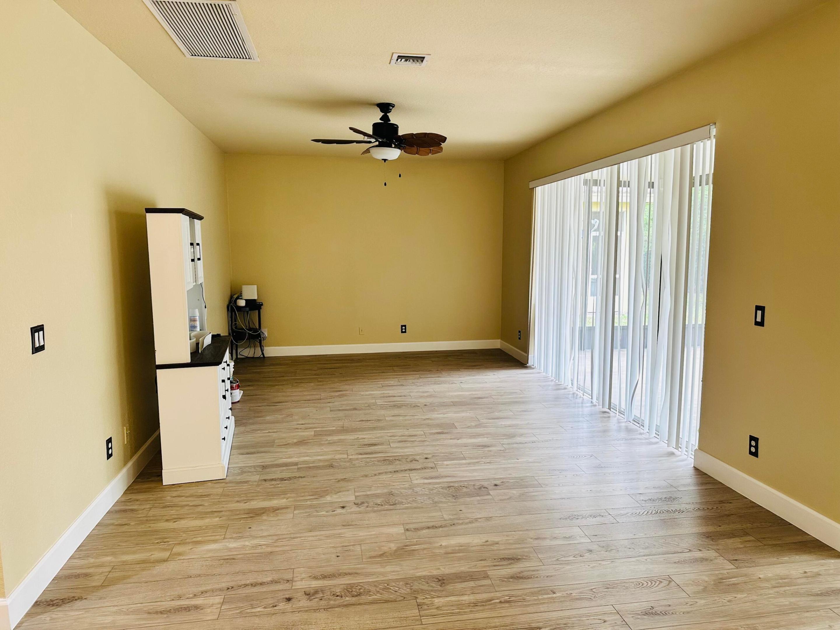 SECOND REPLAT OF PORTOFINO ISLES - Residential