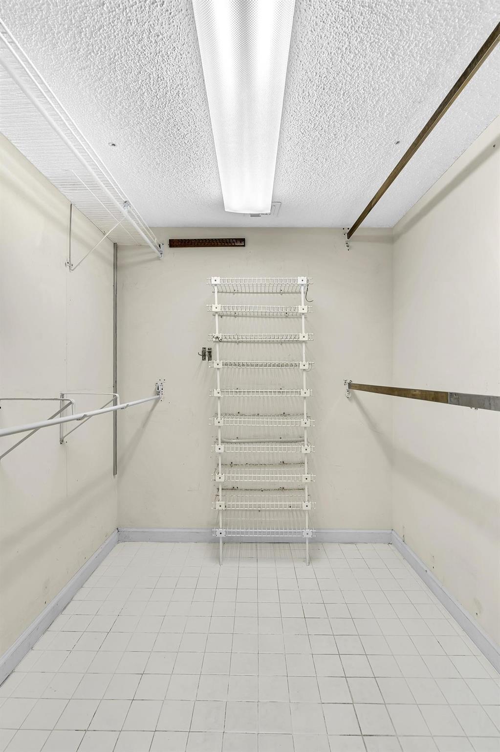 Clairmont - Residential