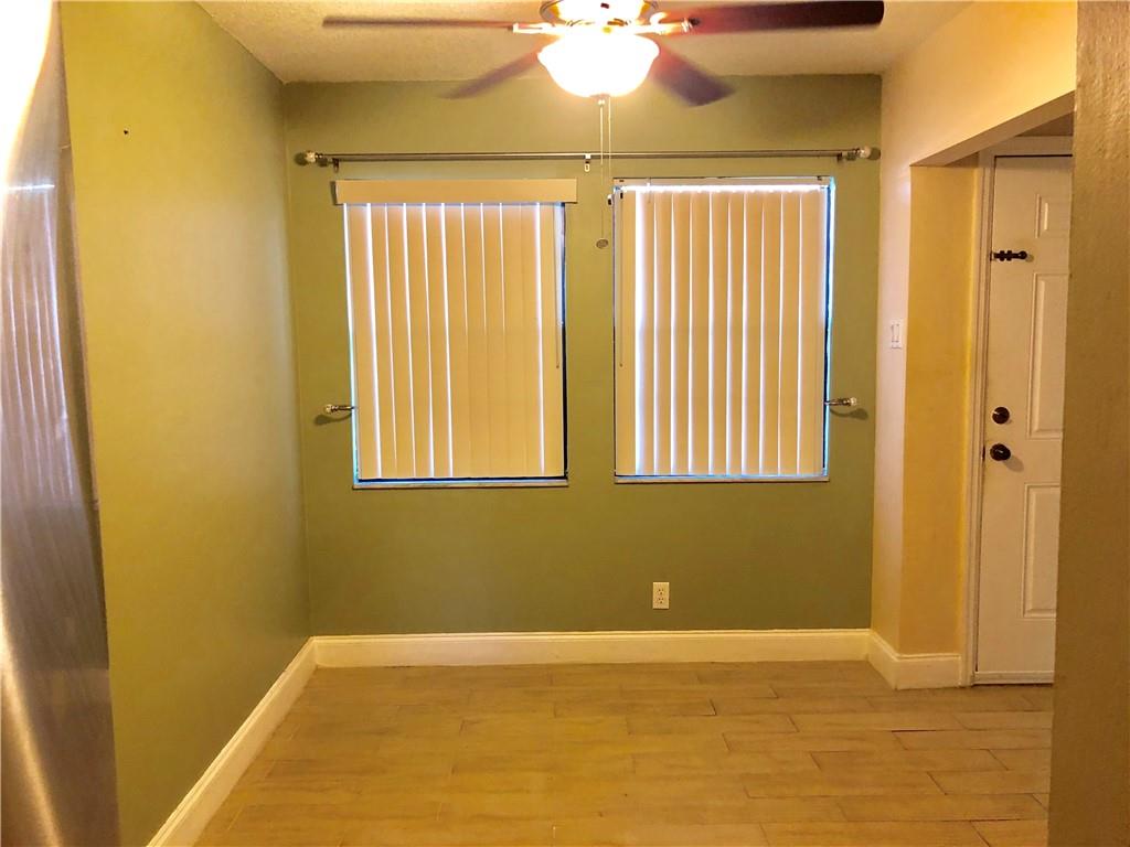 FAIRWAY TOWNHOUSE - Residential