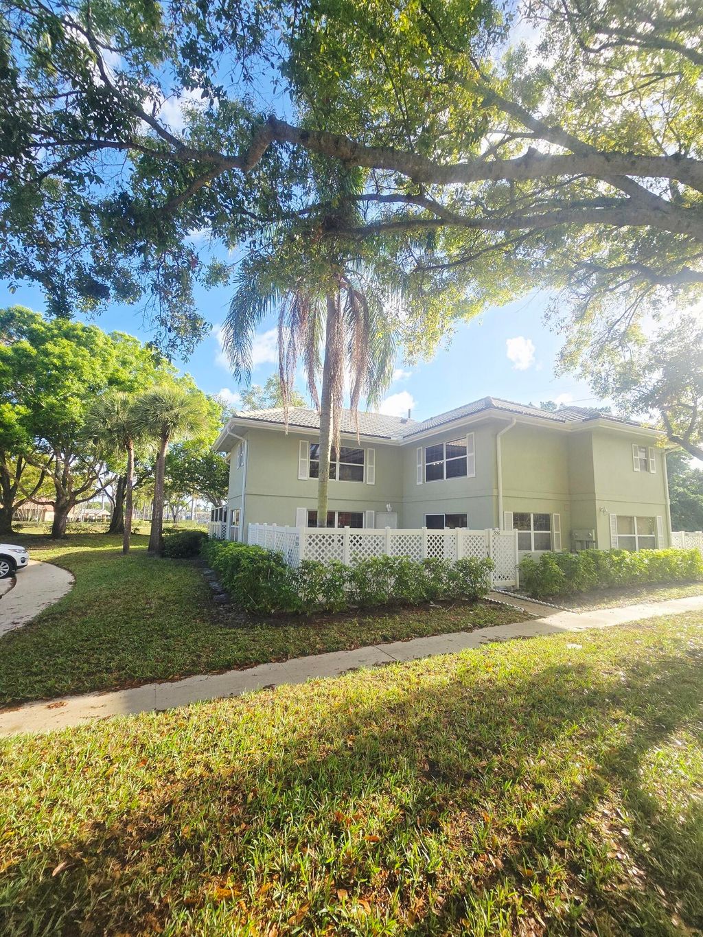 Photo of 1956 Hartford Court, West Palm Beach, FL 33409 (MLS # B26005850)
