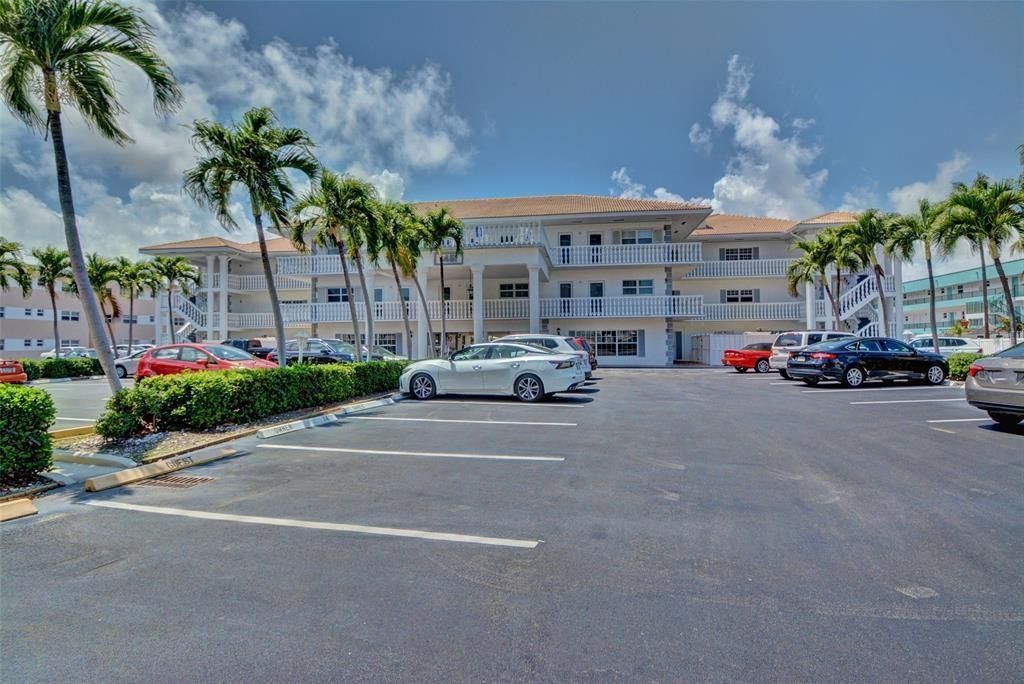 Photo of 1461 S Ocean Blvd #211, Lauderdale By The Sea, FL 33062 (MLS # F10524295)