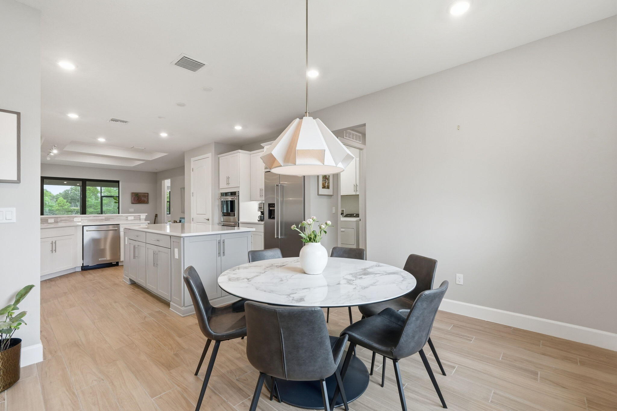 208 Sonoma Isles Circle
