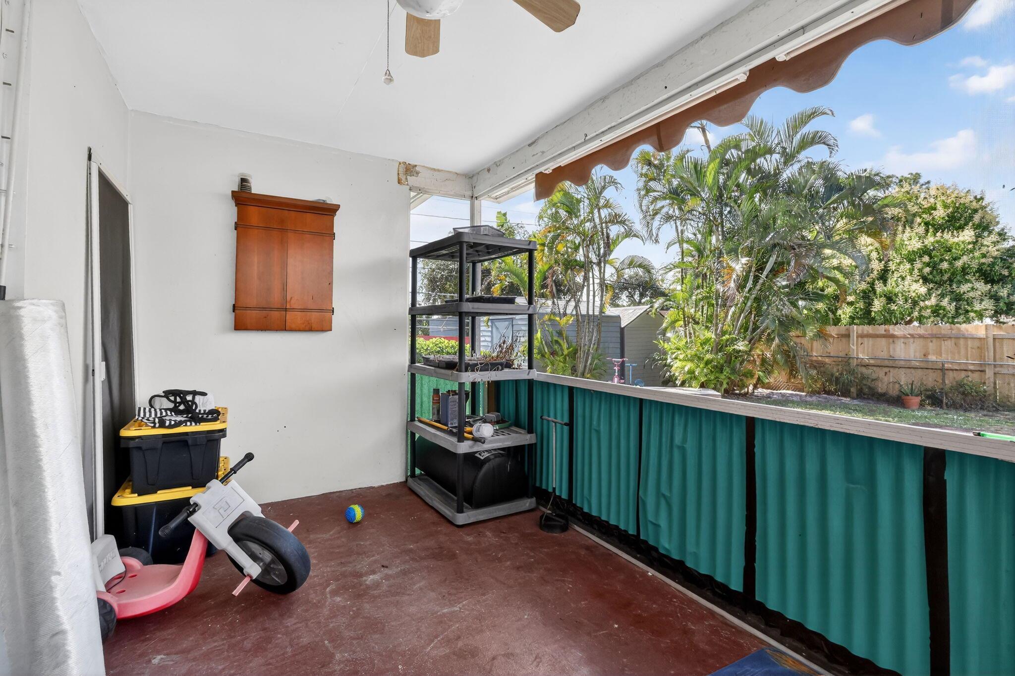 Royal Palm Estates - Residential