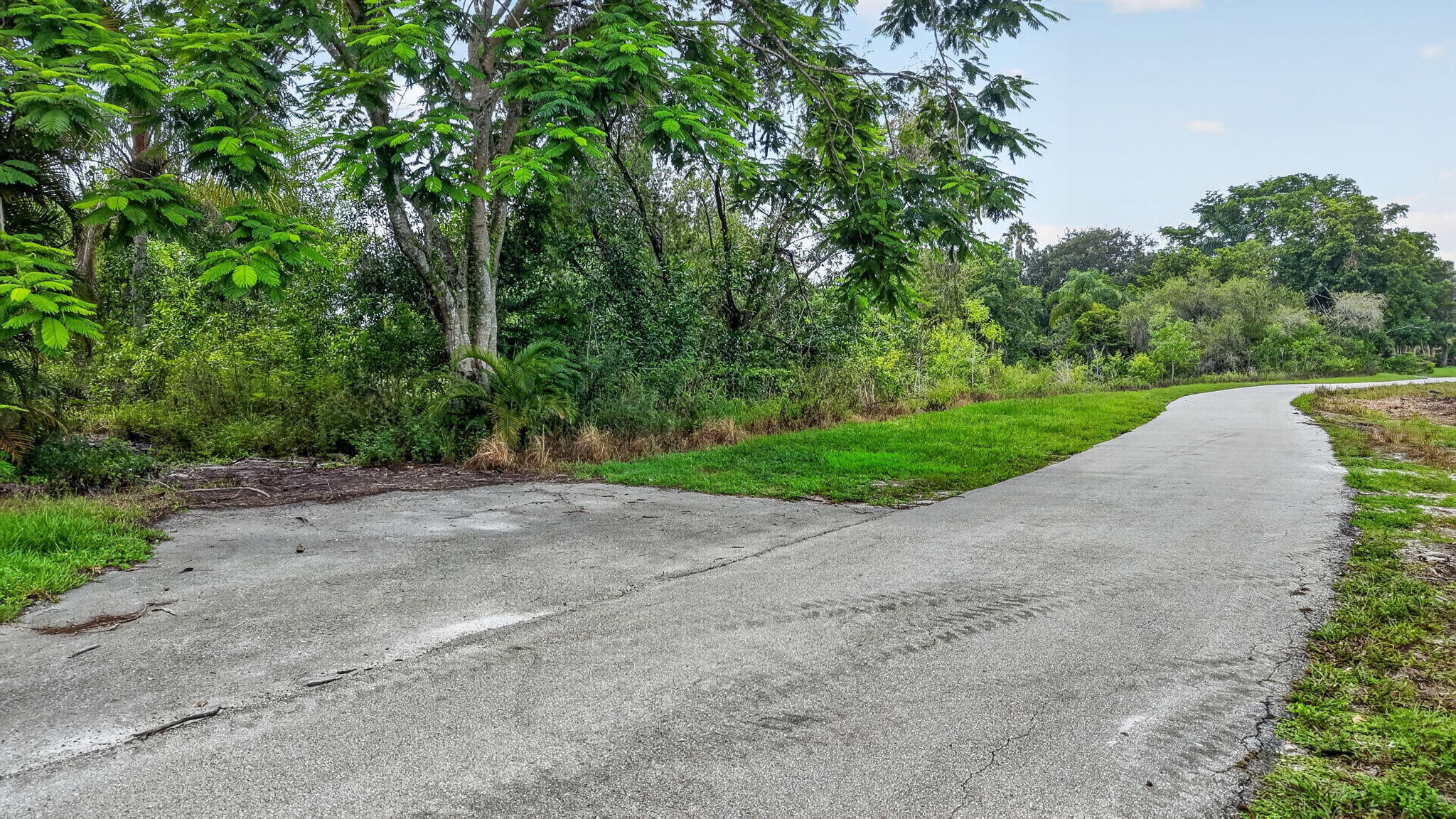 2262 Prarieview Drive, Loxahatchee, FL, 33470/$680,000 4 2262 Prarieview Drive
