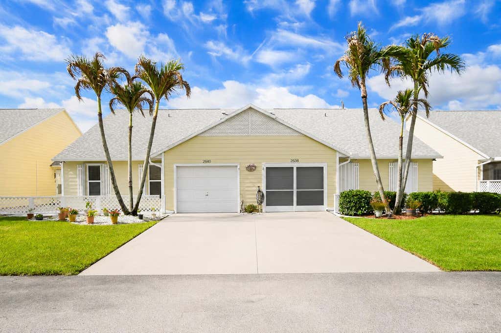 Photo of 2640 SE Tropical E Circle, Port Saint Lucie, FL 34952 (MLS # B26038153)