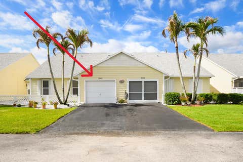 Photo of 2640 SE Tropical East Circle, Port Saint Lucie, FL 34952 (MLS # B26038153)