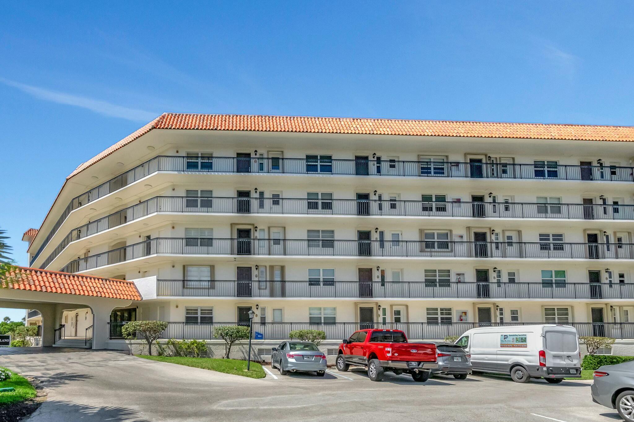 2871 N Ocean Boulevard M436