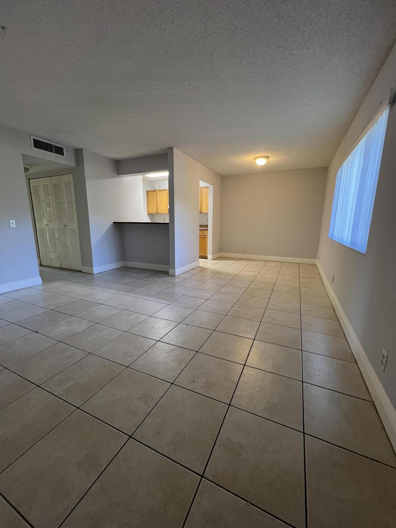 814 Meadows Circle 814