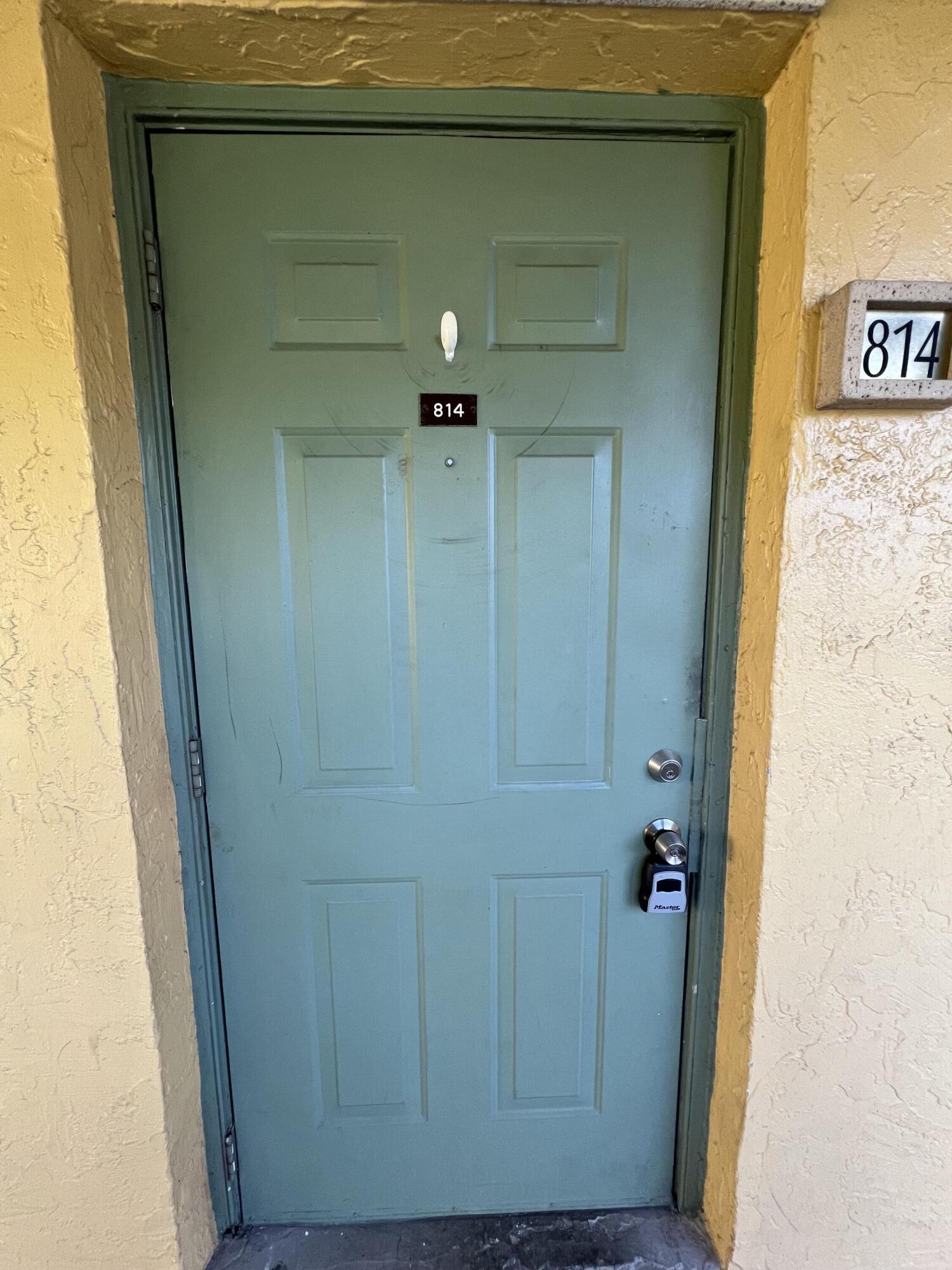 814 Meadows Circle 814