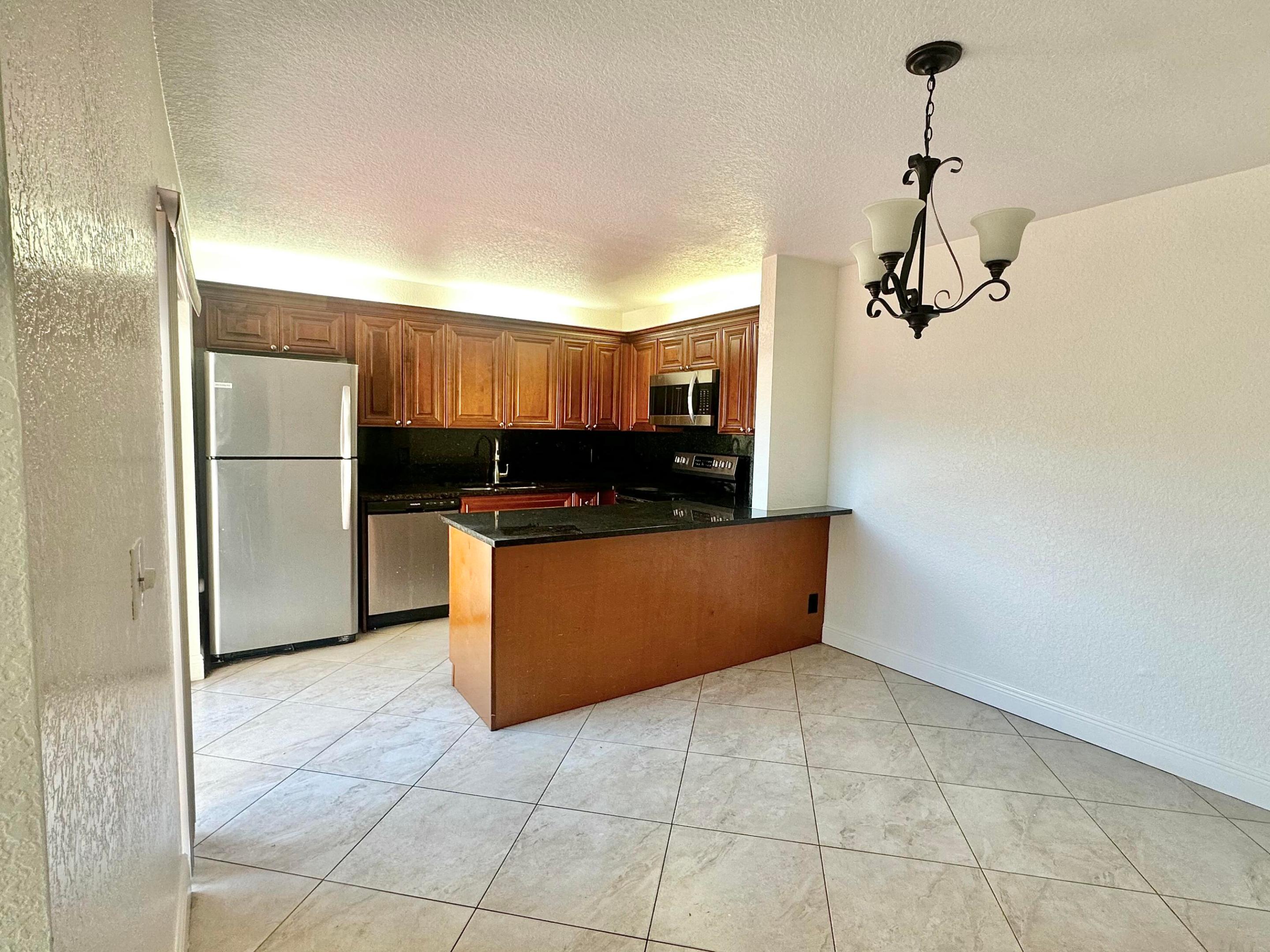 LAKEWOOD OF PALM SPRINGS - Residential Lease