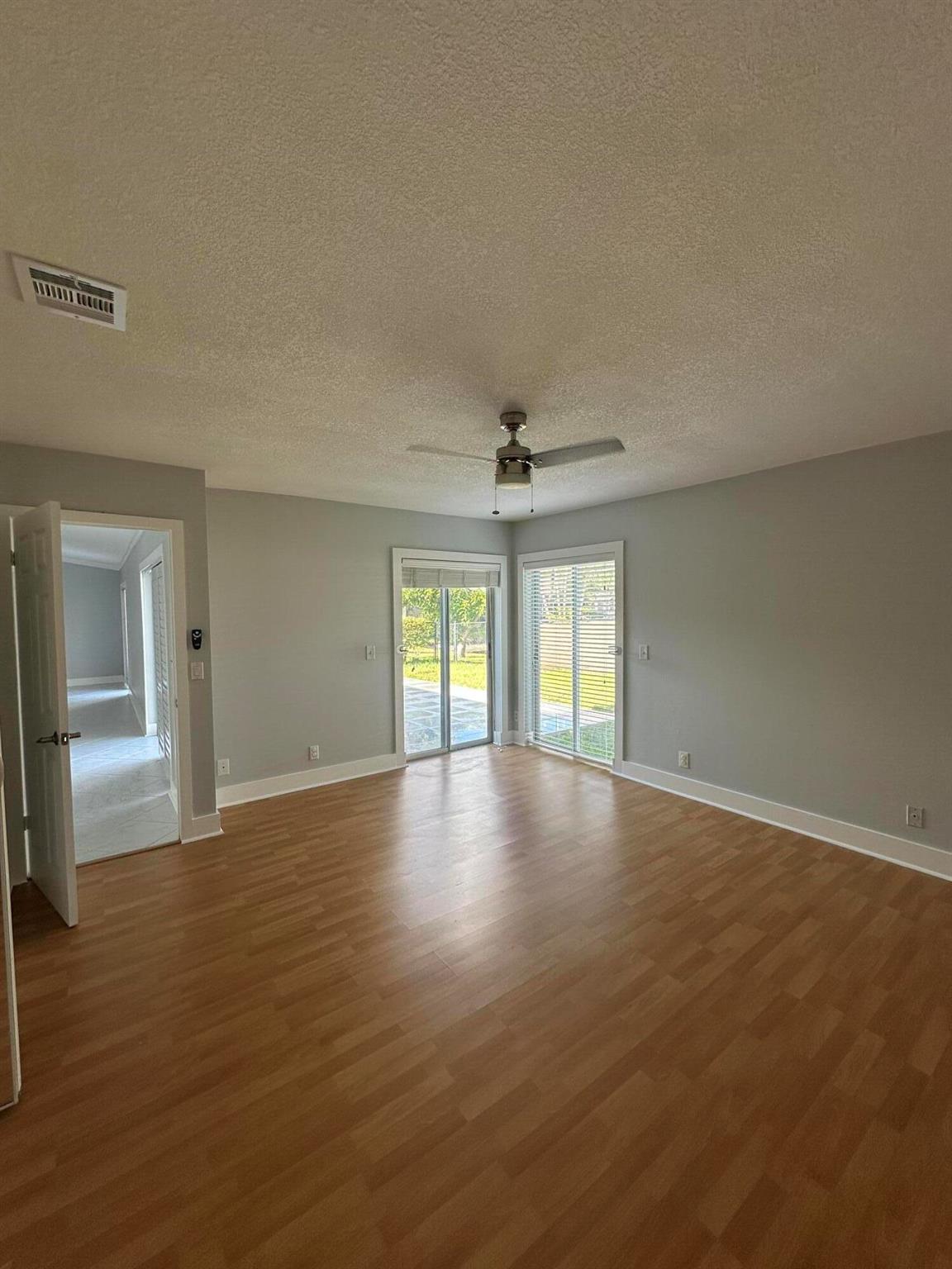 PARKWOOD V - Residential Lease