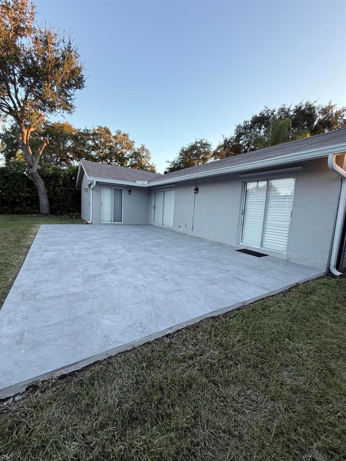 PARKWOOD V - Residential Lease