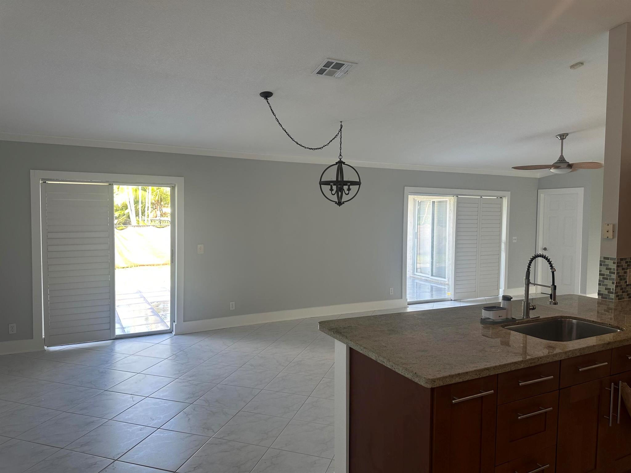 PARKWOOD V - Residential Lease