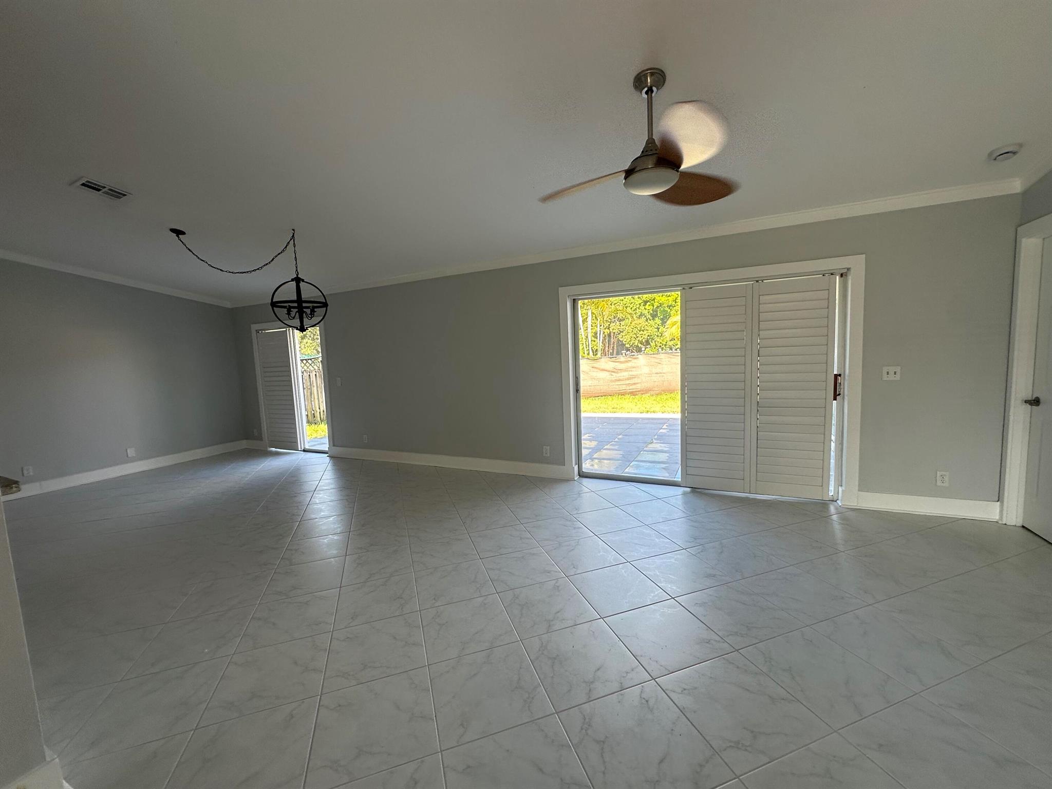 PARKWOOD V - Residential Lease