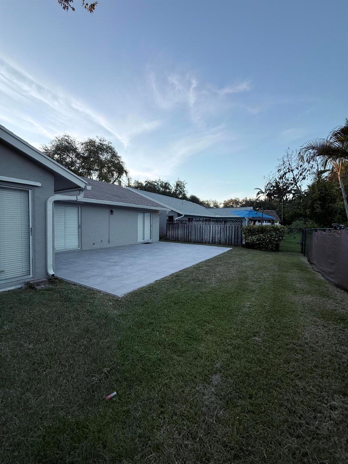 PARKWOOD V - Residential Lease