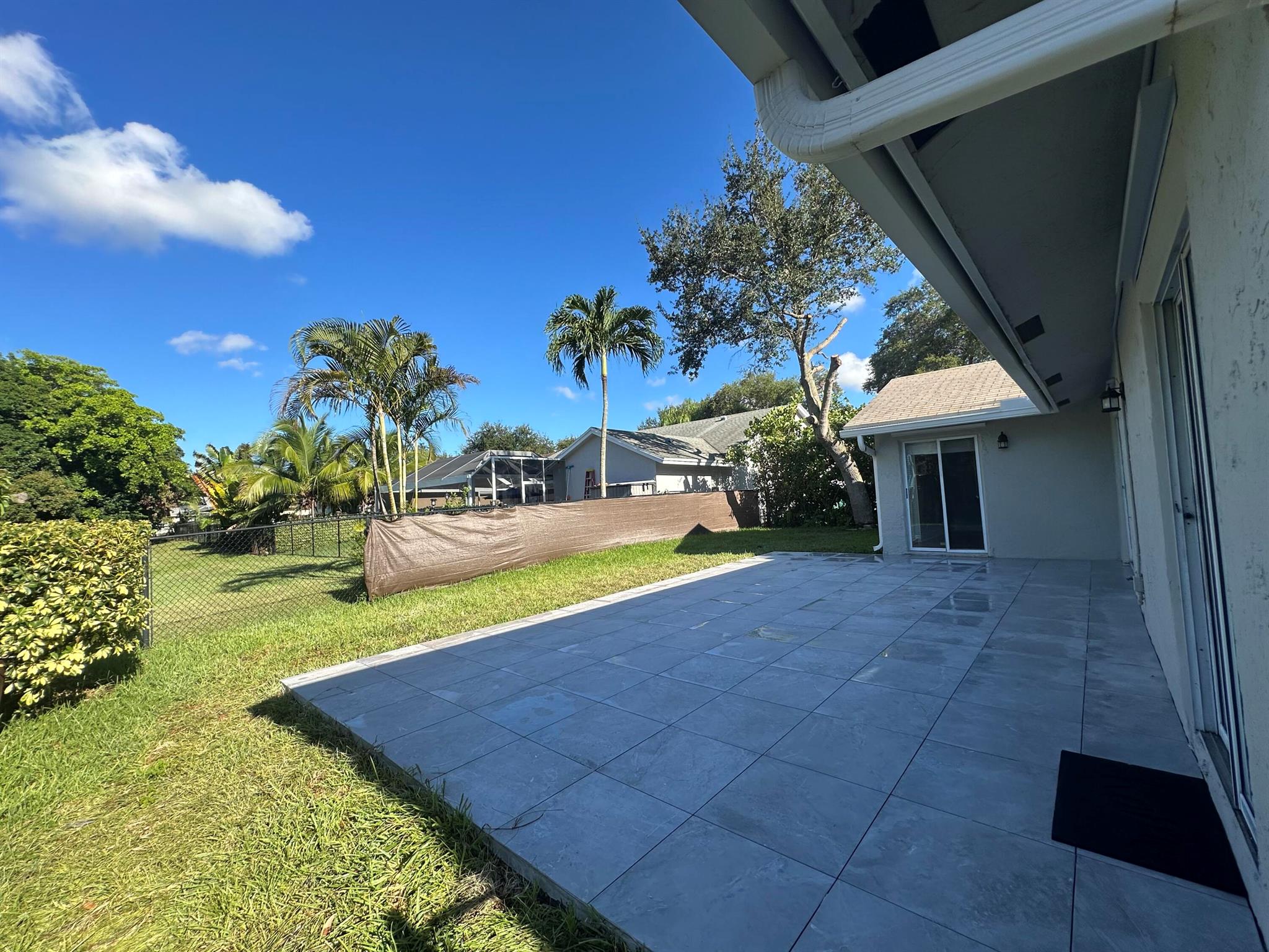 PARKWOOD V - Residential Lease