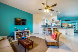 NORTH PALM BEACH HEIGHTS - Residential