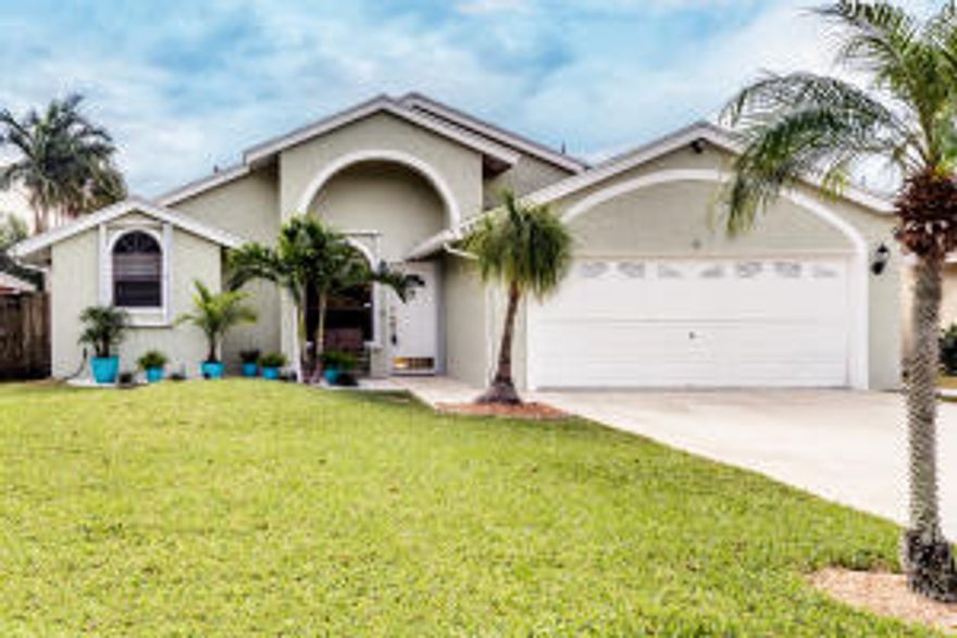 Beautiful 3 bed/2 bath POOL home in The Heights offers a Split floorplan w/ Open layout & Vaulted Ceilings. Kitchen features Custom cabinetry w/ tons of Storage (pull-out shelves, big drawers, lazy Susan, wine rack)& newer Stainless Steel appliances (Dishwasher 2016). Completely remodeled Master bathroom(2016) with deep soaking tub, tile surround, Dual Vanities w/ Tile Backsplash. Remodeled Guest bath(2014.) Spacious Master offers more Vaulted Ceilings & His-and-Her Closets. Solar Water Heater= estimated 40% cost savings! Pool DiamondBrite resurfaced(2011) with newer Pool Pump(2015) is completely screened in. Includes Accordion Shutters! Top rated Jupiter schools, proximity to I-95, & no HOA makes this one of the most desirable neighborhoods in Jupiter! Open House Sun 11/20 12-3p