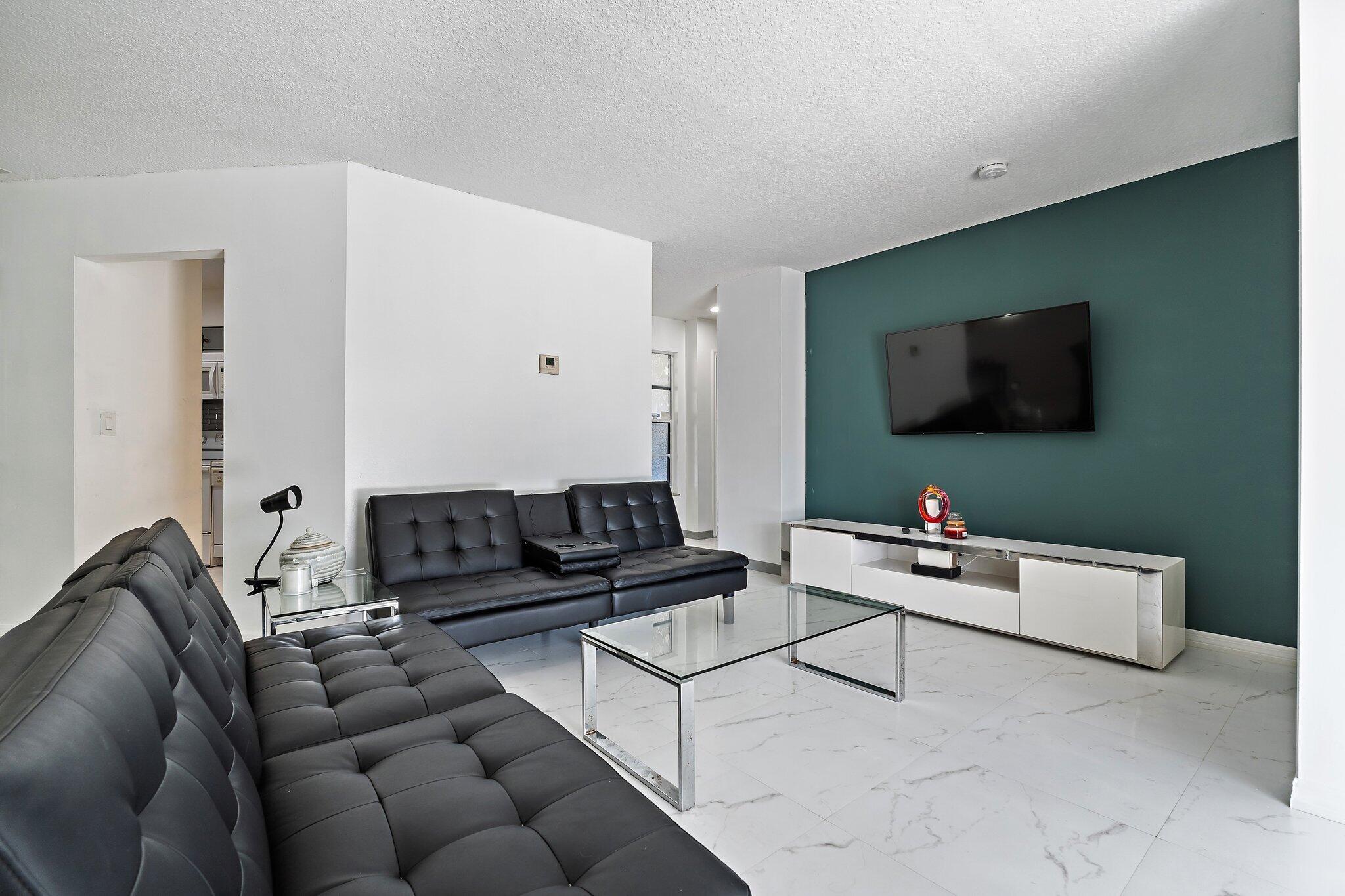 PORT ST LUCIE SECTION 5 - Residential Lease