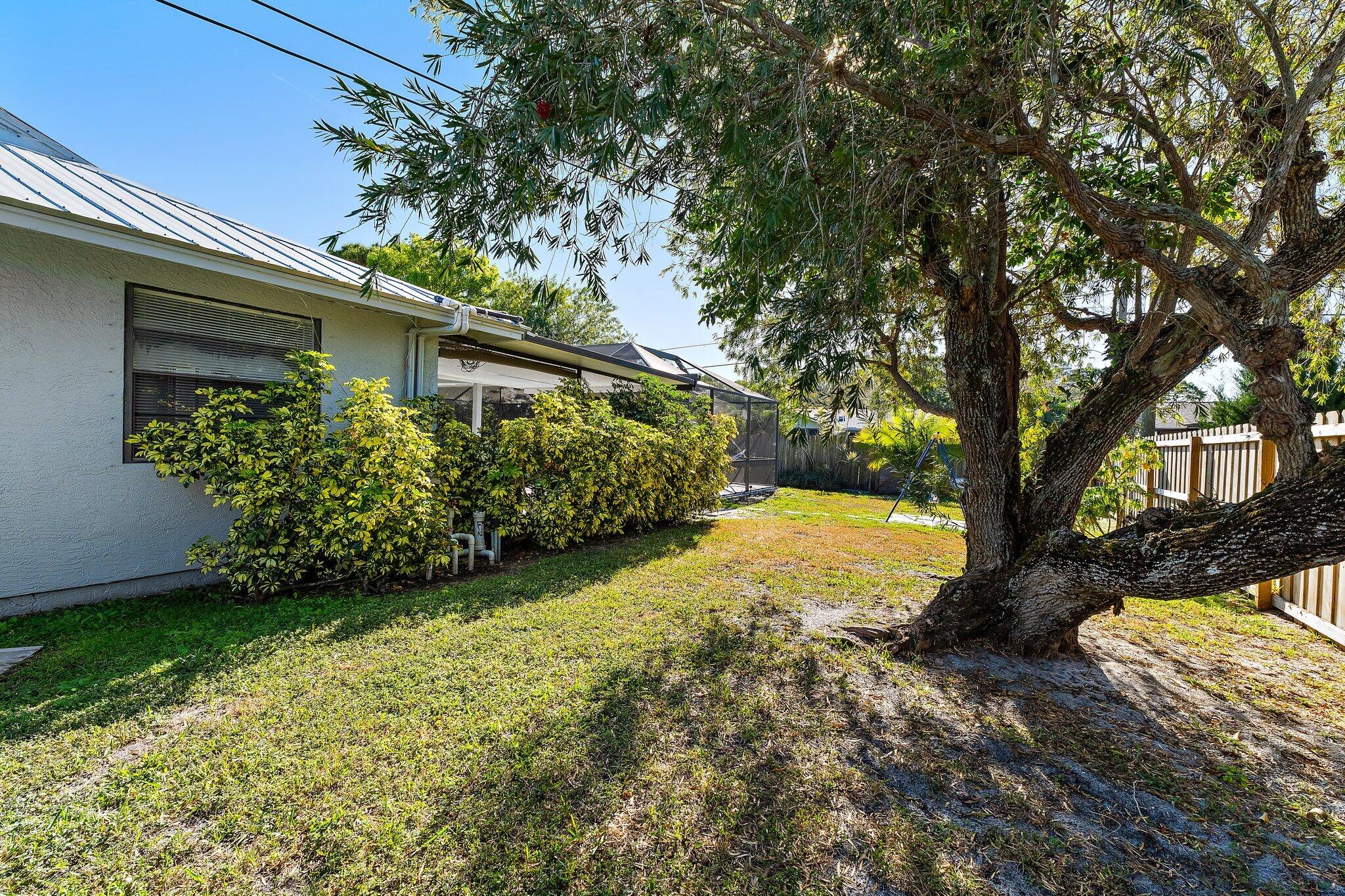 PORT ST LUCIE SECTION 5 - Residential Lease