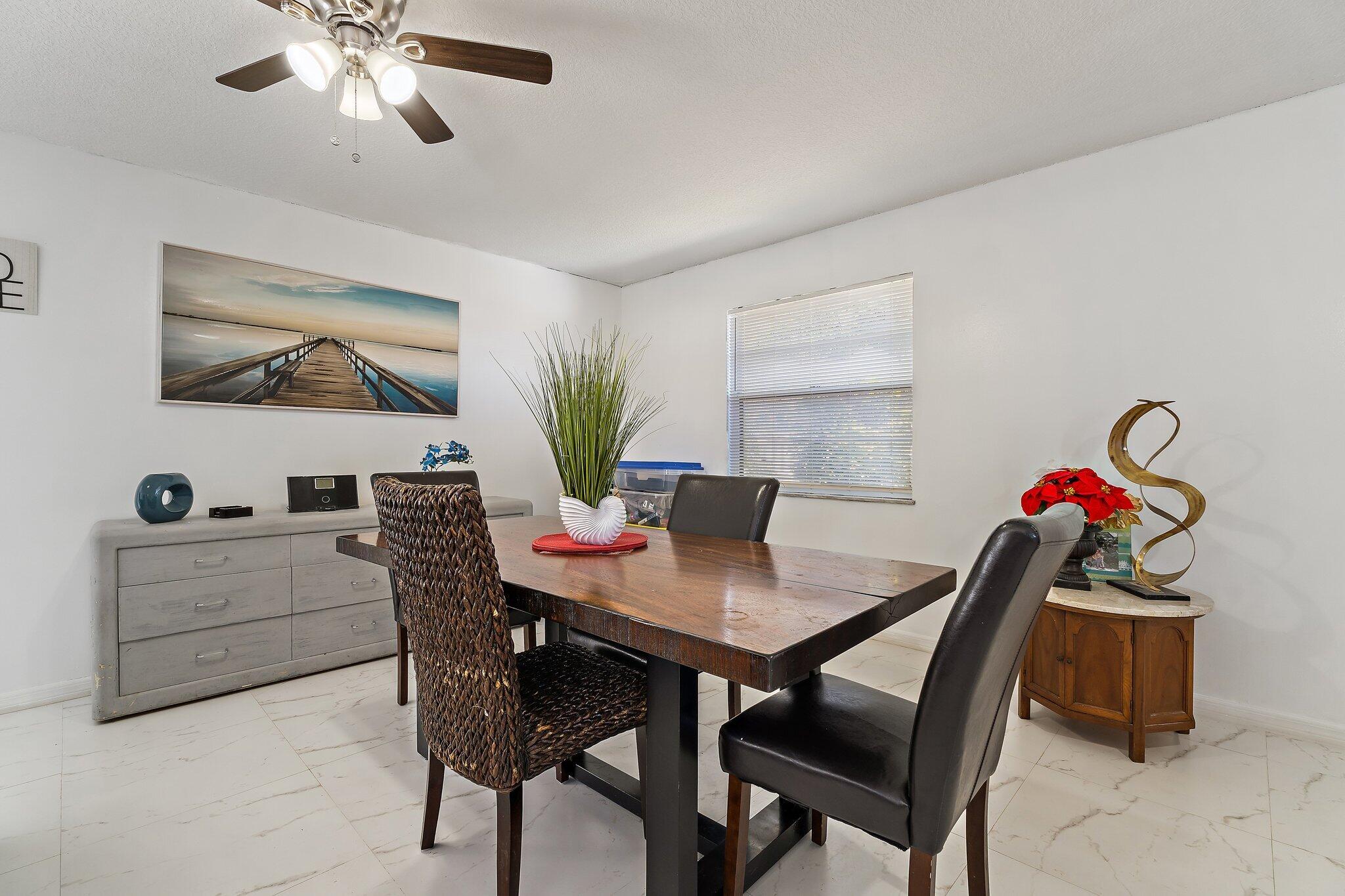 PORT ST LUCIE SECTION 5 - Residential Lease