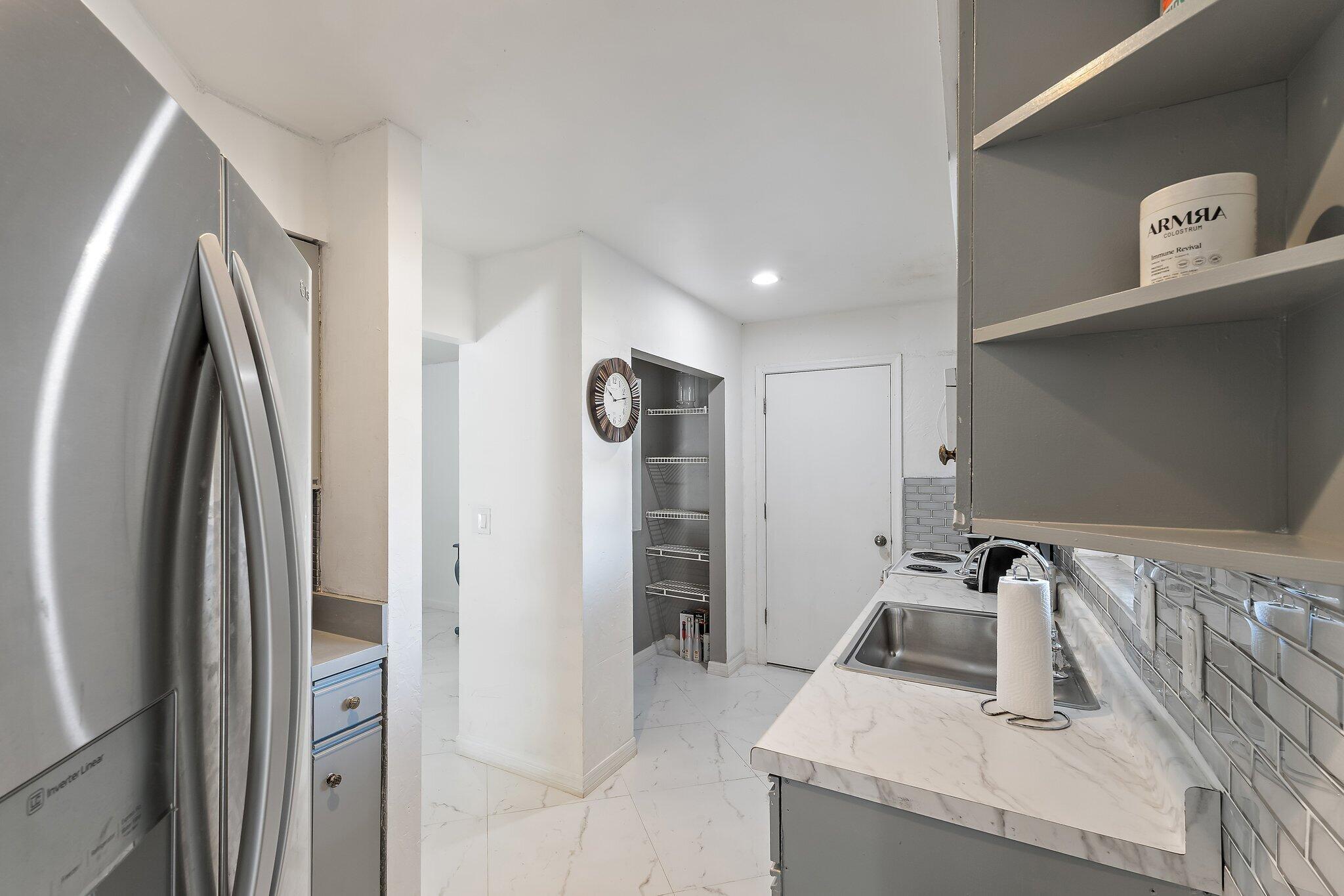 PORT ST LUCIE SECTION 5 - Residential Lease