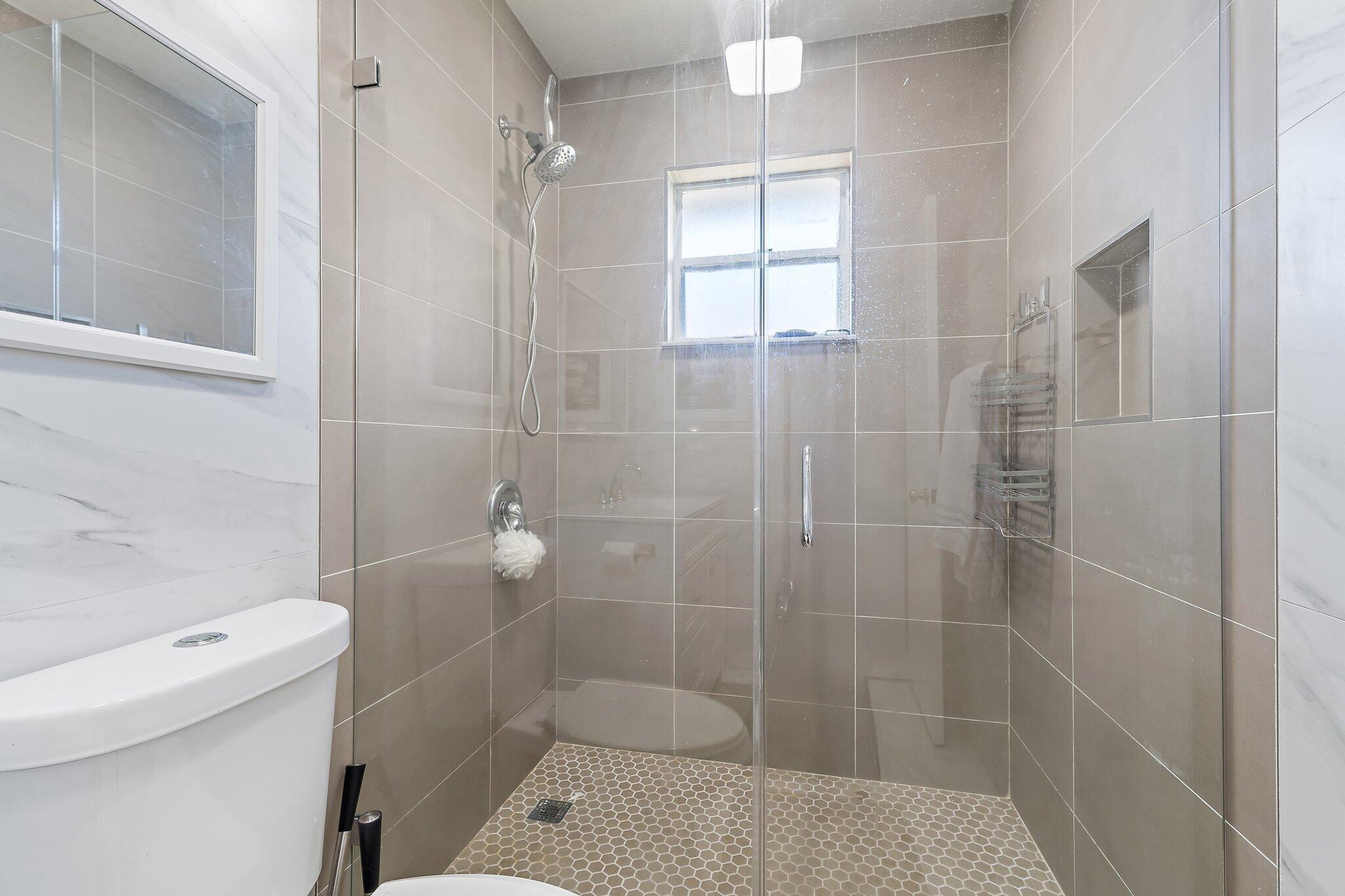 PORT ST LUCIE SECTION 5 - Residential Lease