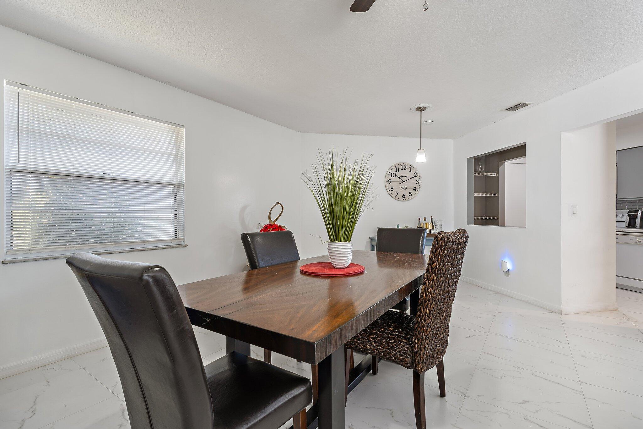 PORT ST LUCIE SECTION 5 - Residential Lease