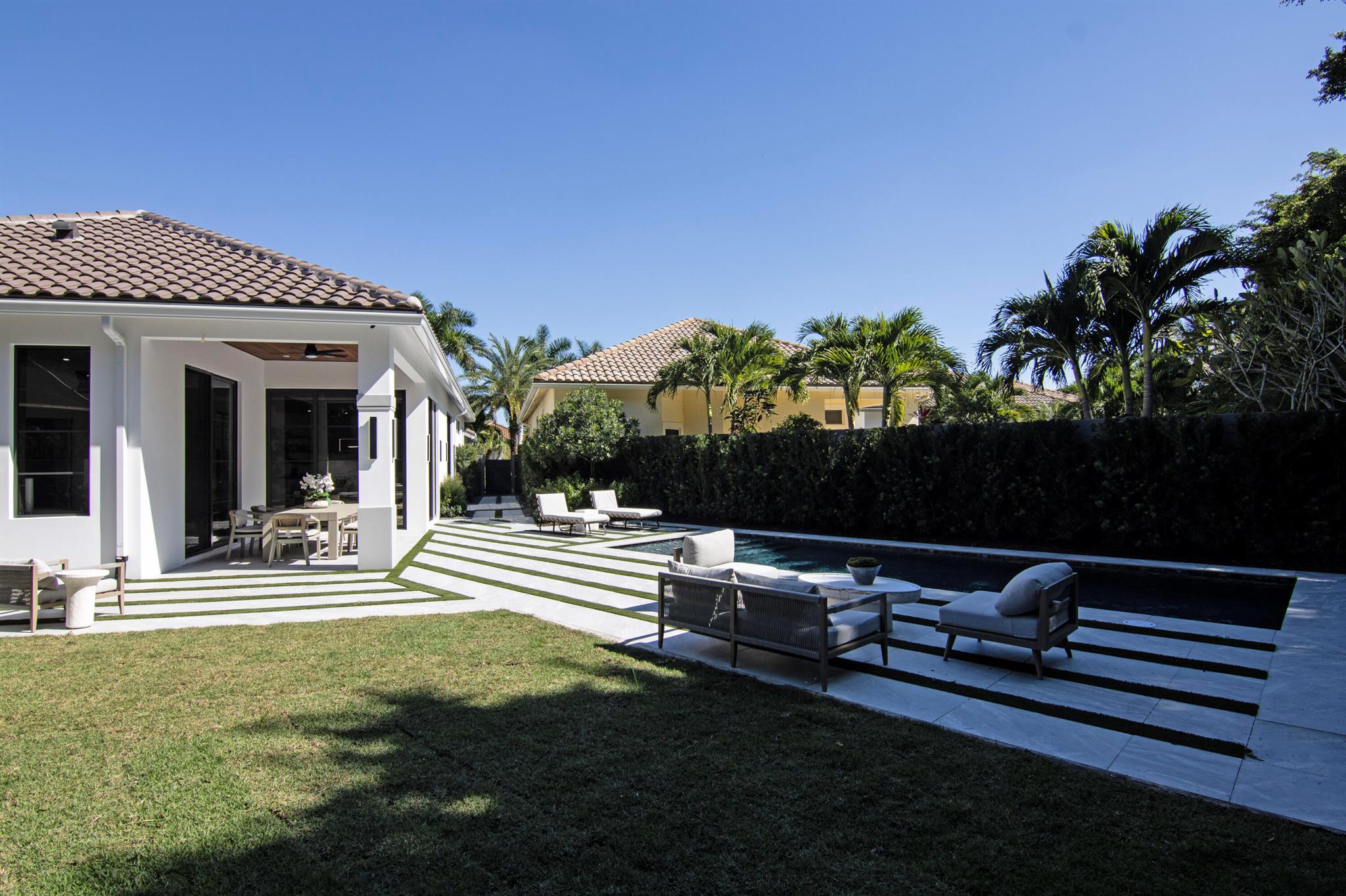 EAGLES LANDING OF P B POL - Residential