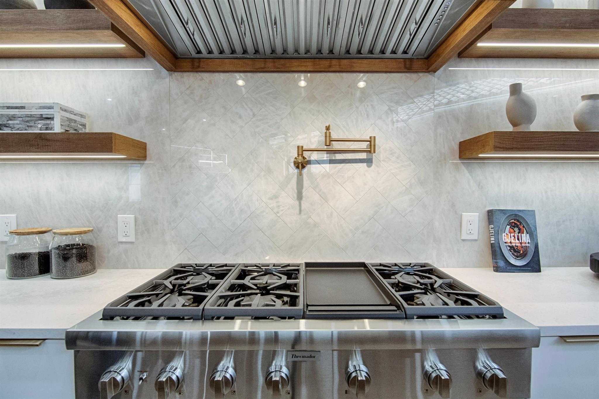 EAGLES LANDING OF P B POL - Residential