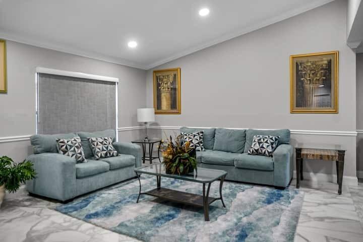 View photos, virtual tours, details... 1800 Wisteria Street