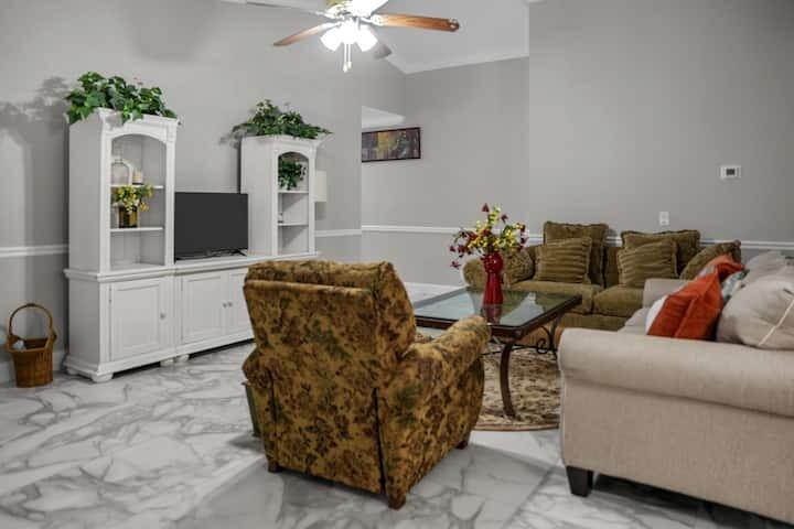 View photos, virtual tours, details... 1800 Wisteria Street