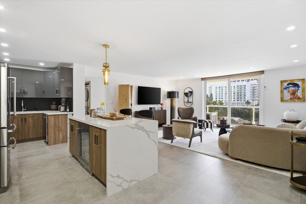 Photo of 336 N Birch Road #5h, Fort Lauderdale, FL 33304 (MLS # B26024490)