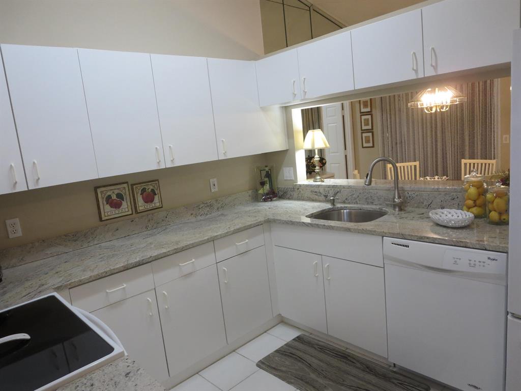 HARBOURS AT ABERDEEN CONDO - Residential Lease