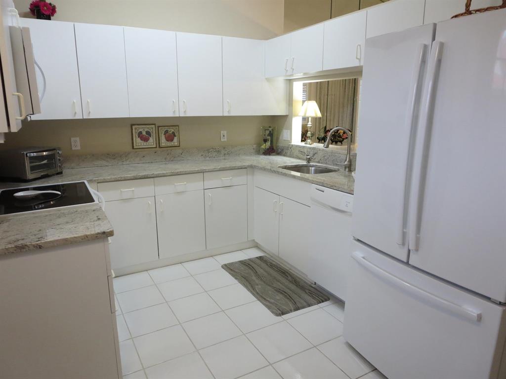 HARBOURS AT ABERDEEN CONDO - Residential Lease