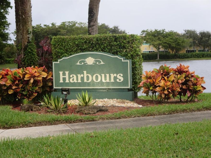 Come See This Beautiful, Open and Bright Corner Unit at The Harbours at Aberdeen, an Active Adult Community. This home features a 2 bedroom, 2 bathroom split floor plan with a dining room, living room, eat-in kitchen w/granite counters, indoor laundry, vaulted ceilings, tile flooring in the living areas and carpet in the bedrooms. The enclosed Florida Room is bright and has central air with beautiful views of the lake. The community has a resort sized pool, clubhouse, tennis & gym. Easy access to highways and the newest shopping areas, restaurants, beaches and parks. A Fantastic Opportunity in a Great Location!