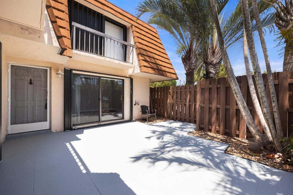 Photo of 825 Center Street #8c, Jupiter, FL 33458 (MLS # R11076589)