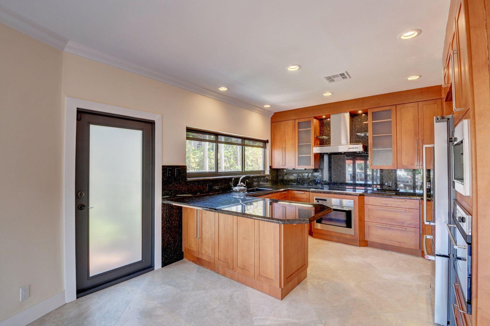 BEL LIDO - Residential Lease