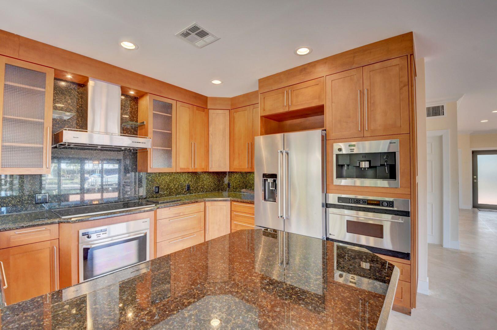 BEL LIDO - Residential Lease