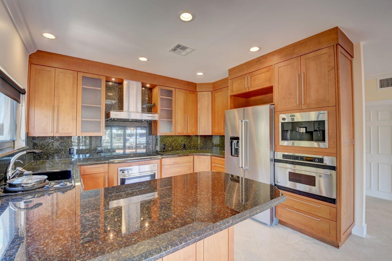 BEL LIDO - Residential Lease