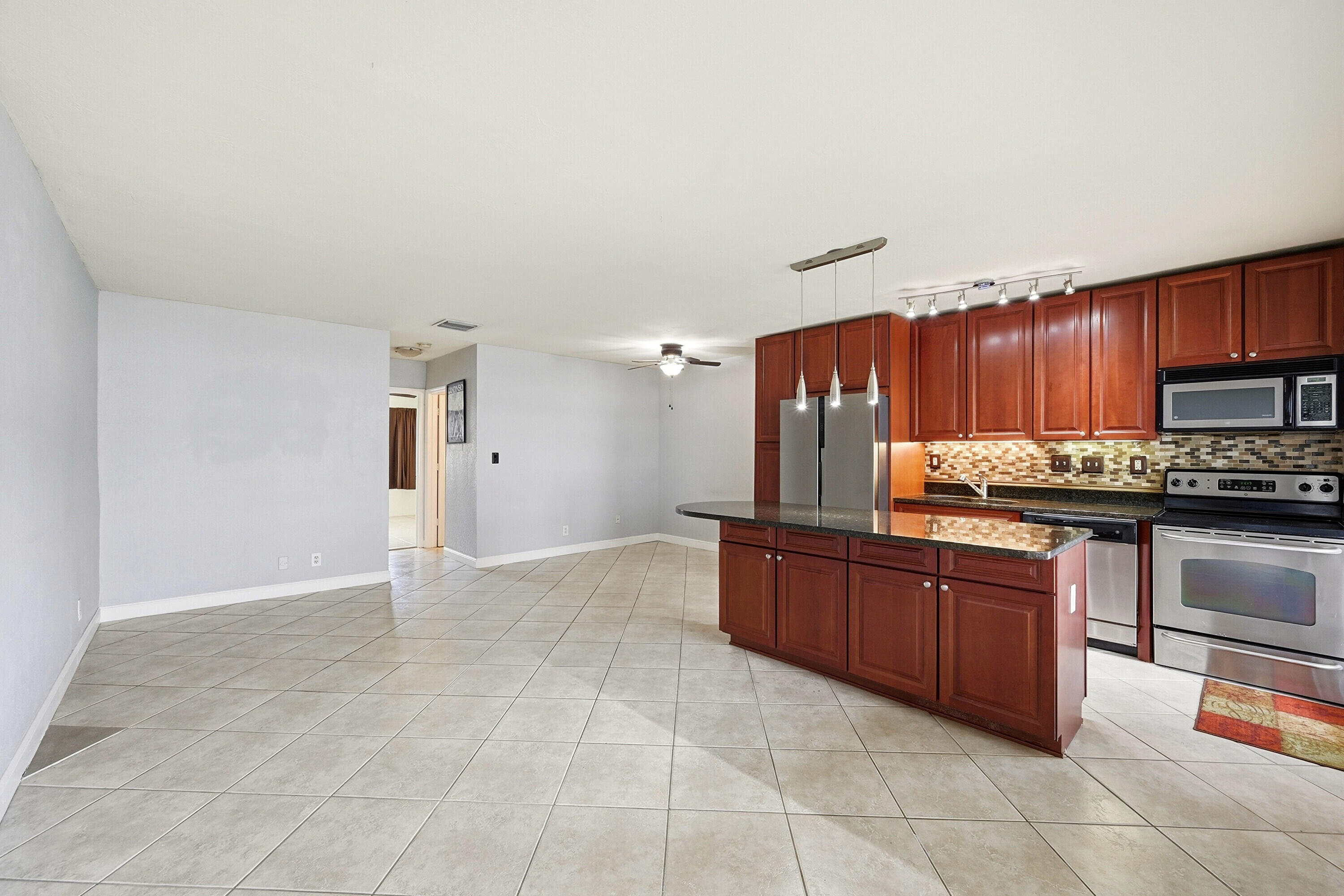 WATERSIDE ON THE INTRACOASTAL - Residential