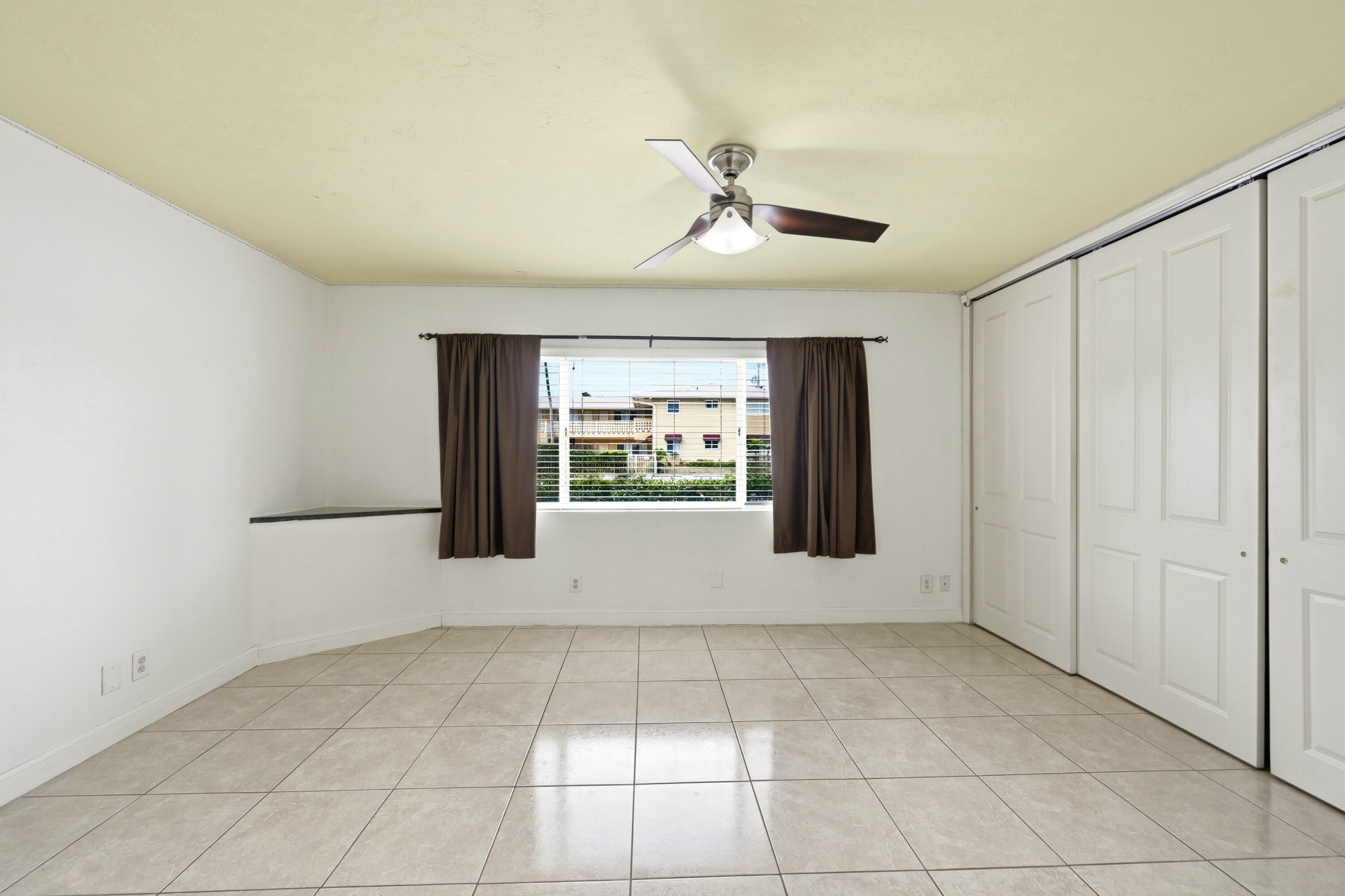 WATERSIDE ON THE INTRACOASTAL - Residential