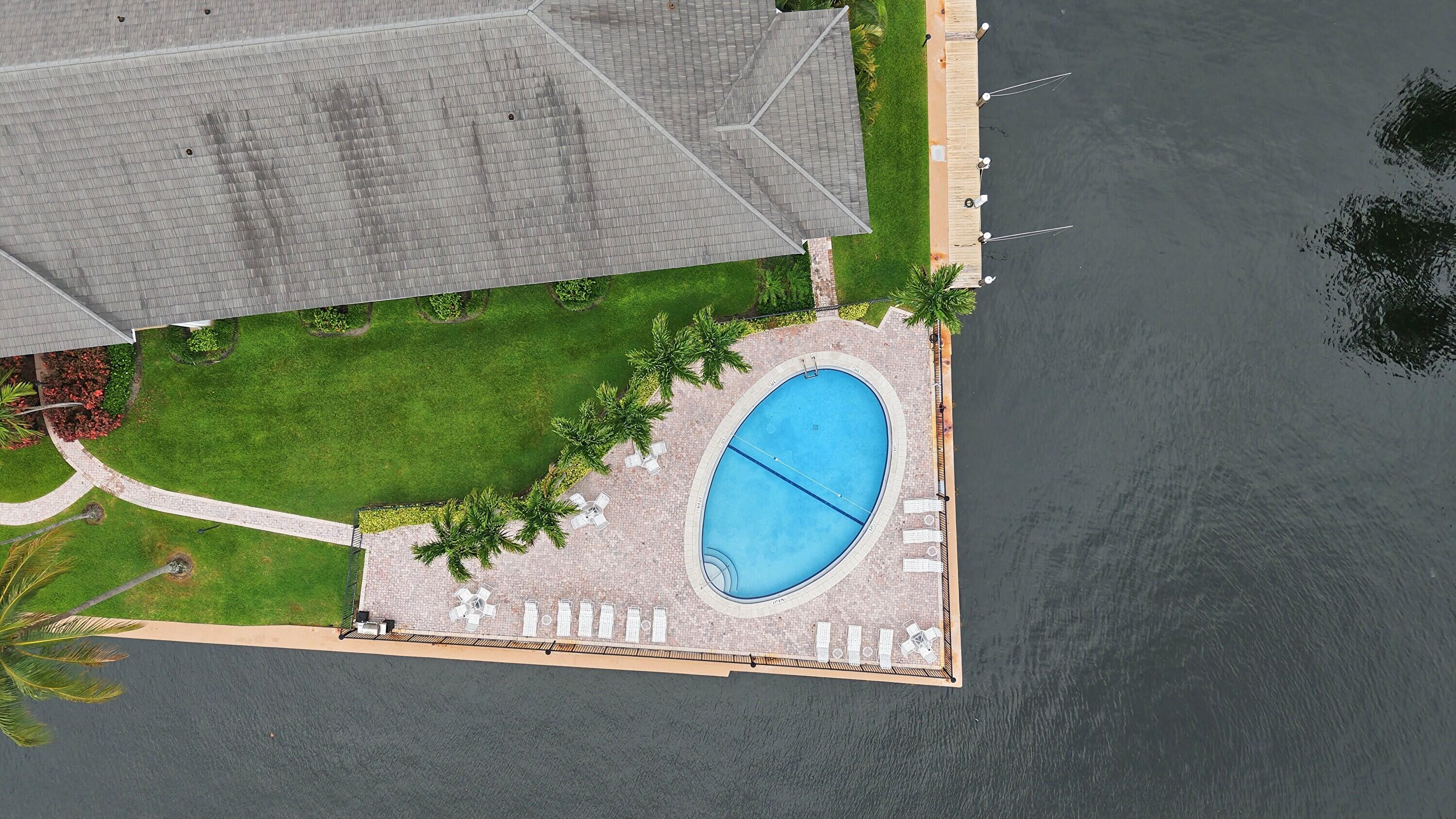 WATERSIDE ON THE INTRACOASTAL - Residential