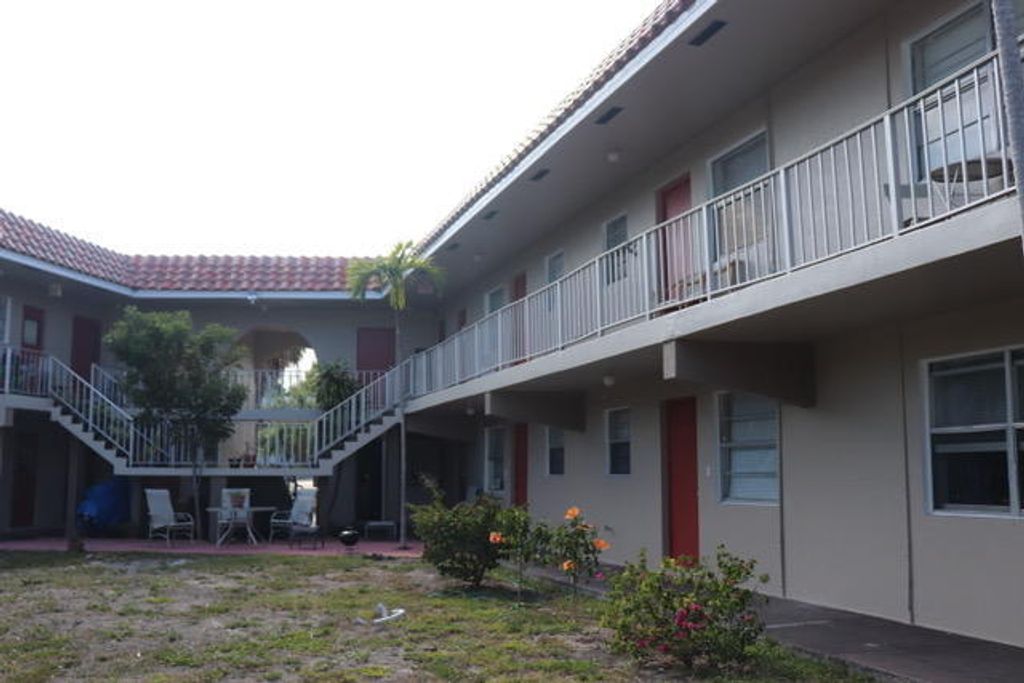 Photo of 1798 NW 15th Vista #5, Boca Raton, FL 33432 (MLS # B26020241)