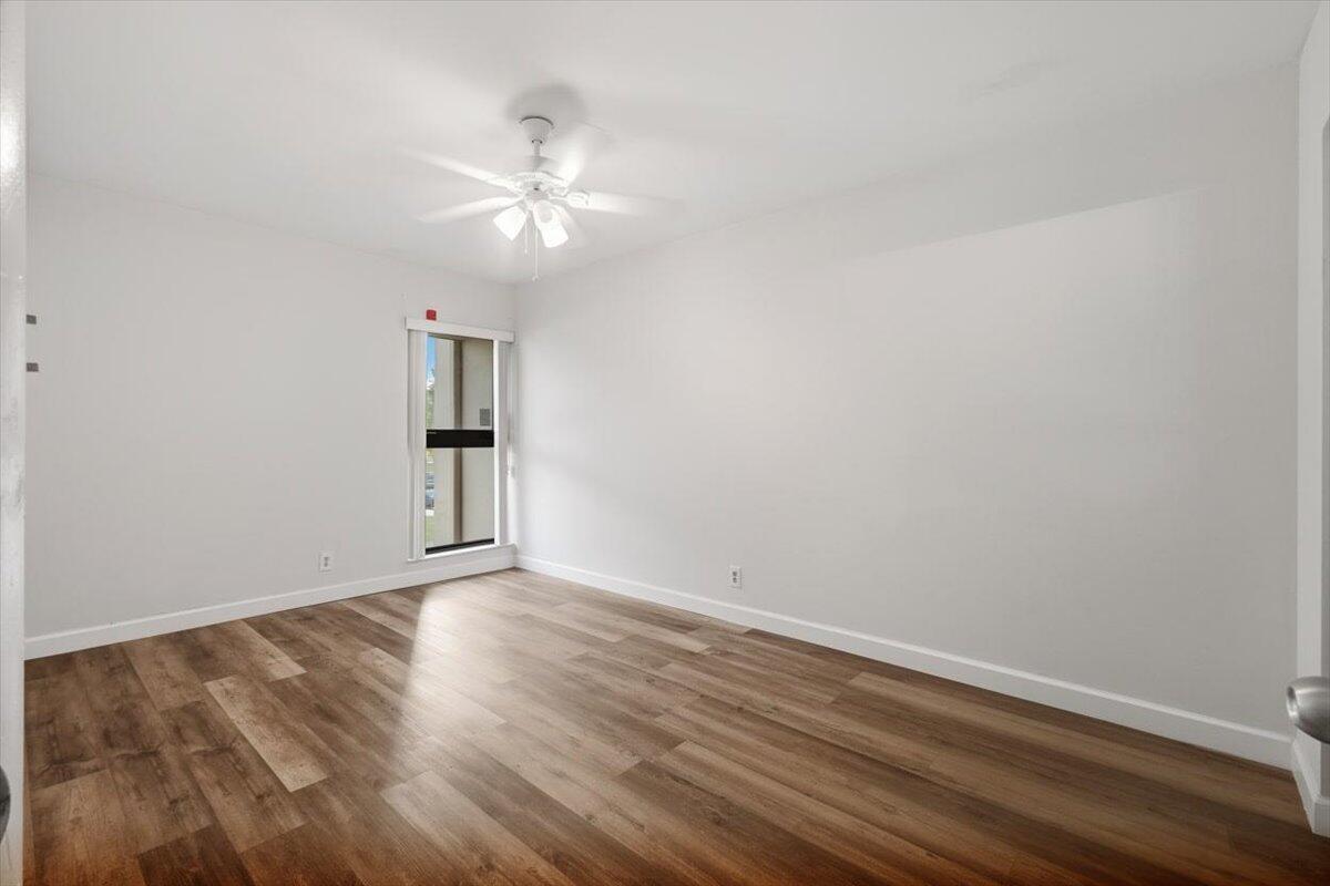 WESTVIEW CONDOMINIUM NO F - Residential Lease